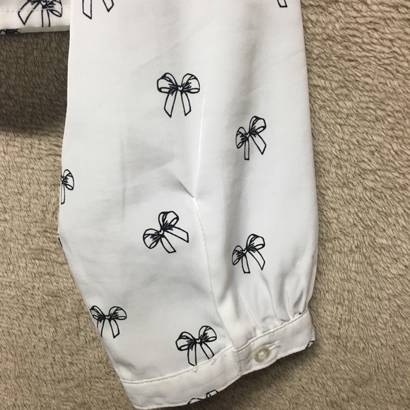 Tops - Women’s printed blouse